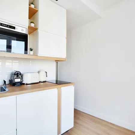 Superb Bright Clichy Montmartre 公寓 *