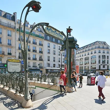 Superb Bright Clichy Montmartre * París